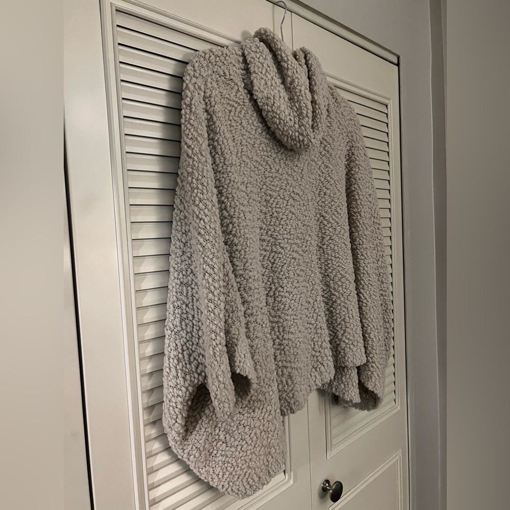 poncho by hippie rose πΉ - Picture 2 of 3